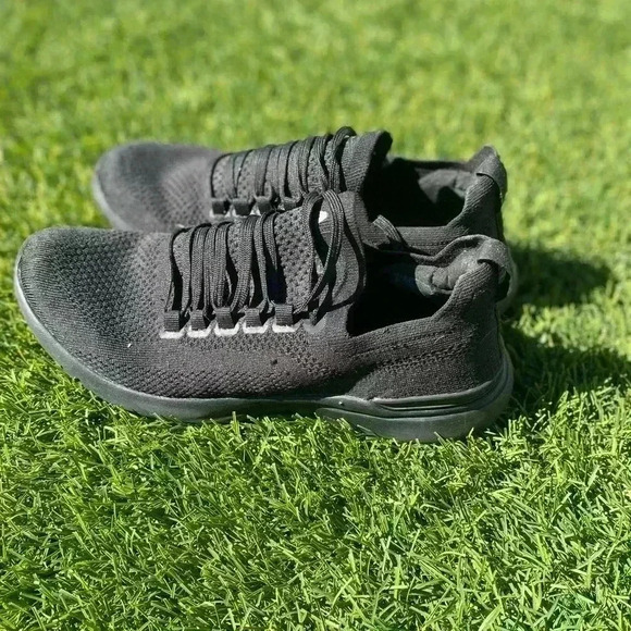 APL Tech loom Womens Sneaker Black Size 8 - Picture 1 of 5